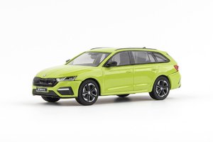 Skoda Octavia IV Combi RS (2020) - Green Mamba